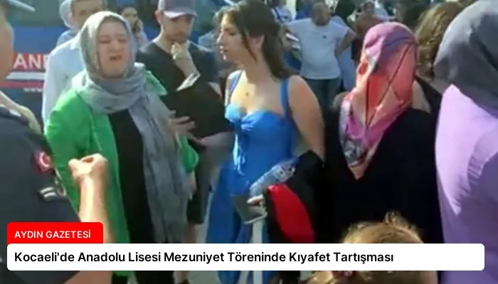 Kocaeli’de Anadolu Lisesi Mezuniyet Töreninde Kıyafet Tartışması